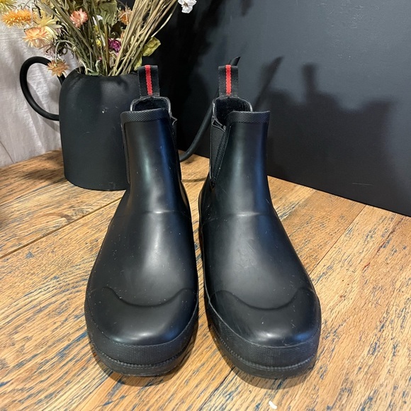 Tretorn Black Rubber Rain Boots – Approx. Size 7 US (see insole for reference) - Picture 3 of 10